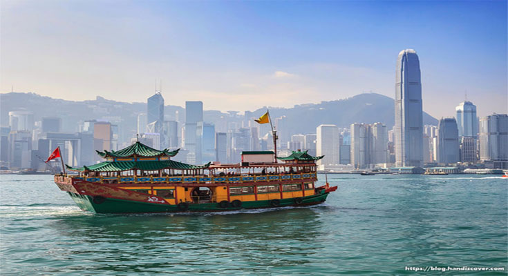 Holiday & Travel Guide For Hong Kong